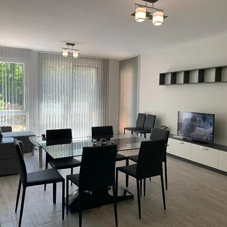 трапезица Apartamento