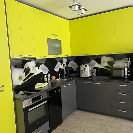 трапезица *