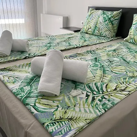 трапезица Apartamento *